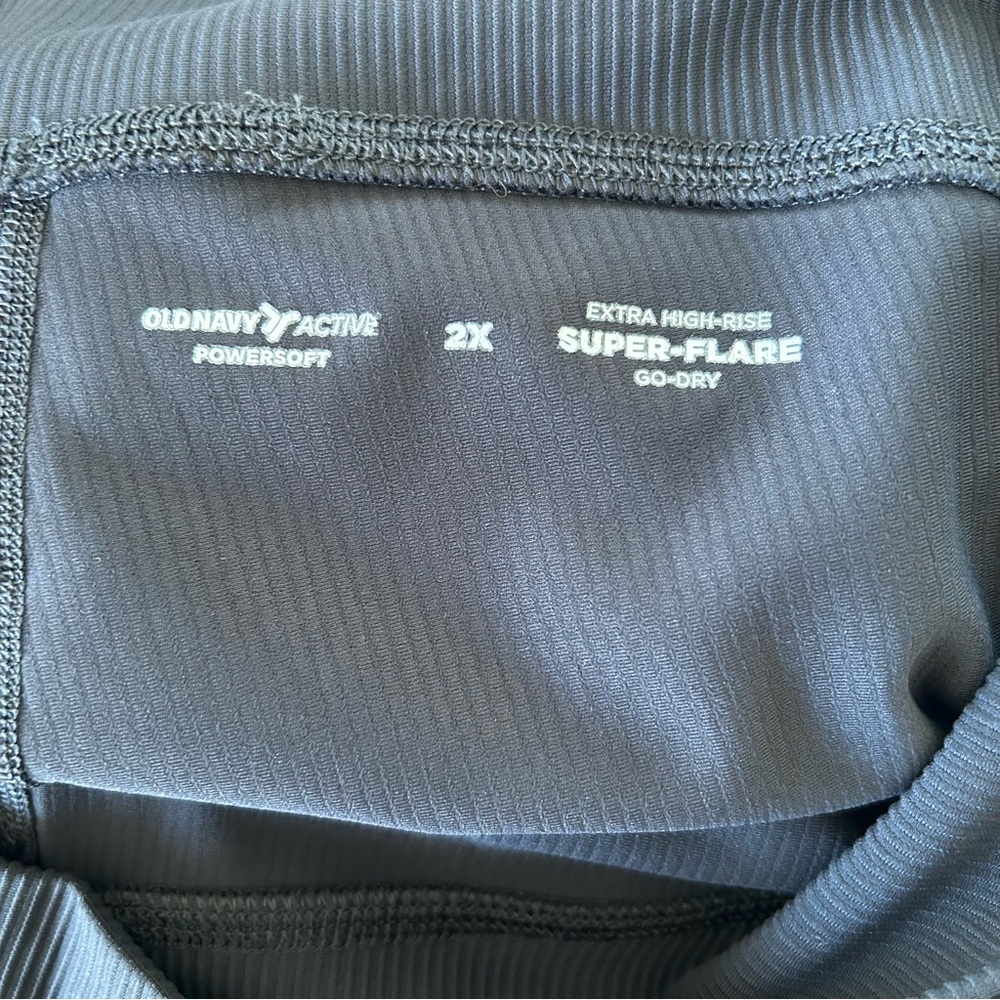 Old Navy extra high rise super flare go dry black leggings size 2x - Picture 6 of 6